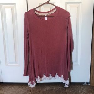 Berry top with lace trim